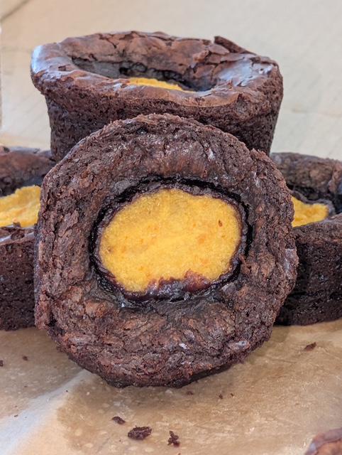 GLUTEN FREE HERITAGE NAVEL ORANGE BROWNIE