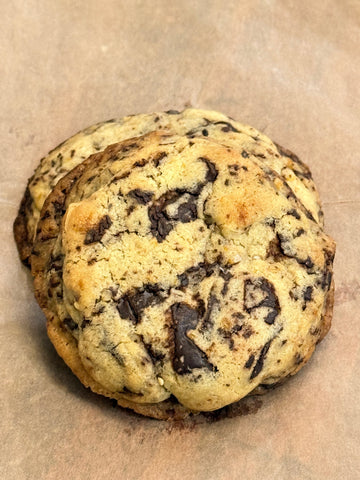 CHOCOLATE CHIP, HAZELNUT & ORANGE COOKIE
