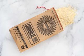 Cornmeal, (Medium), Organic 2 lb